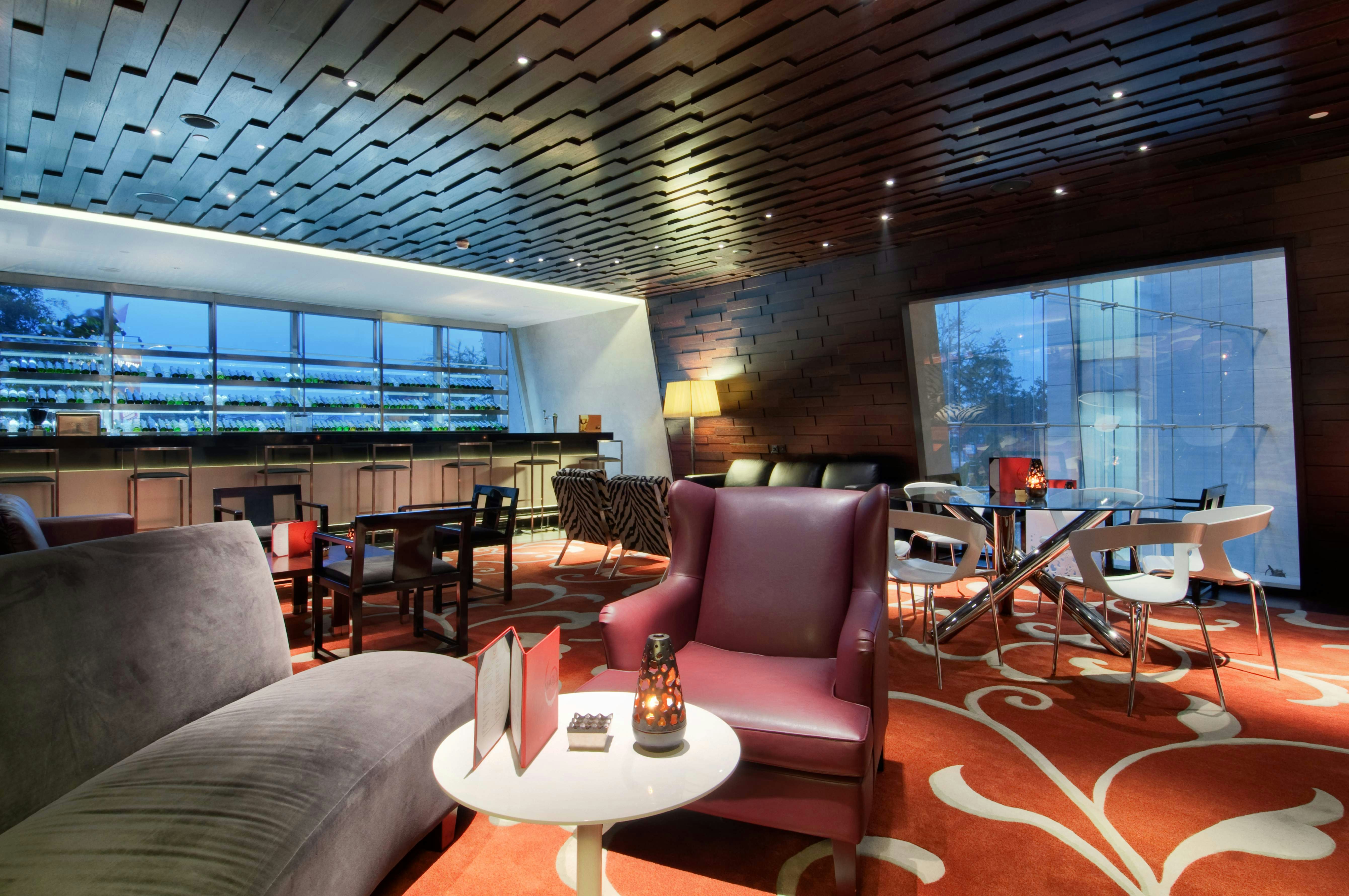 Hilton Bandung 48/54