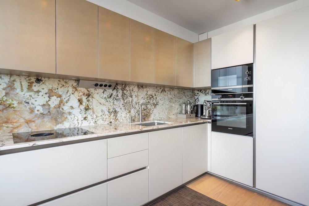 Montmartre Residence 10/74