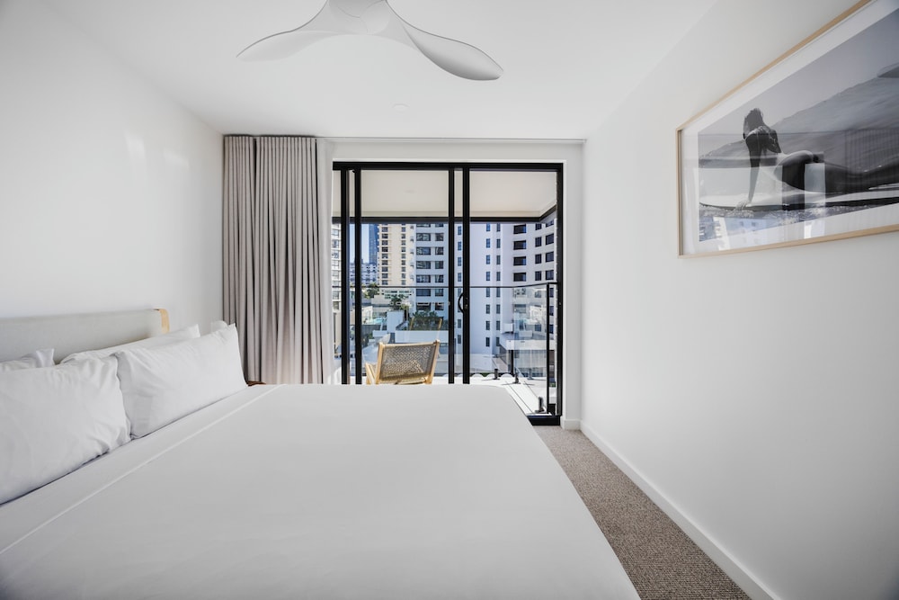 The Shores Surfers Paradise Apartments 15/50