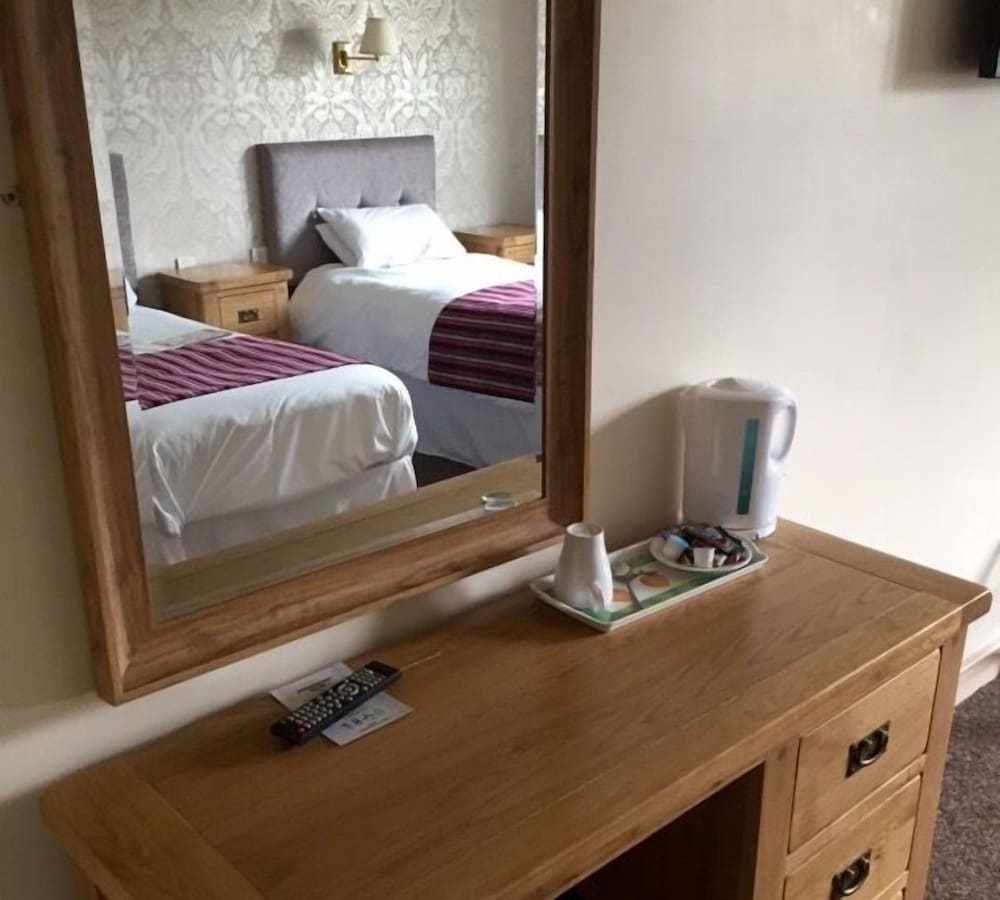 Strawberry Bank Hotel, NEC 47/47