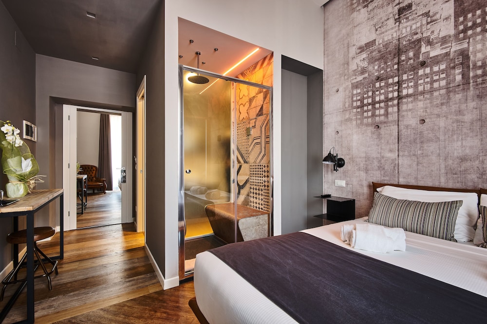 Ara Suite 14/38