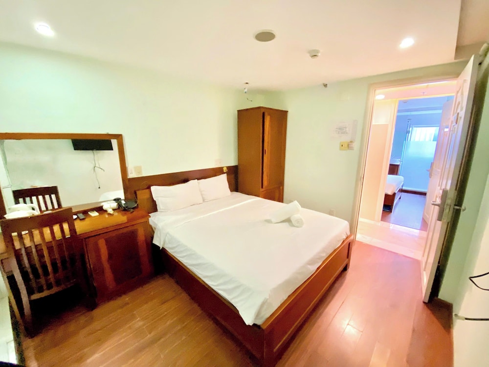 ECONOMY, DOUBLE BED