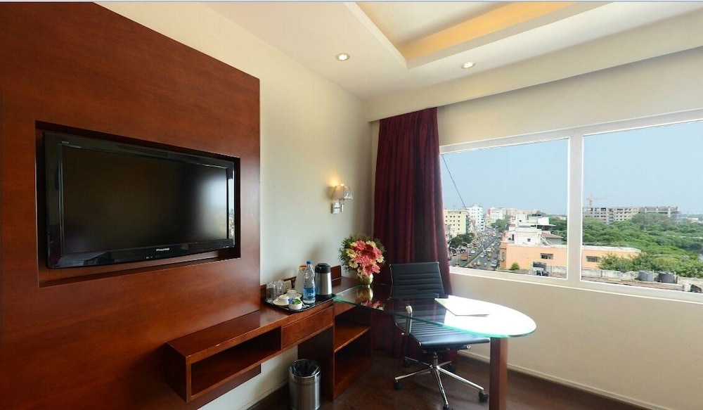 Royal Regency Lifotel by Crossway 39/42