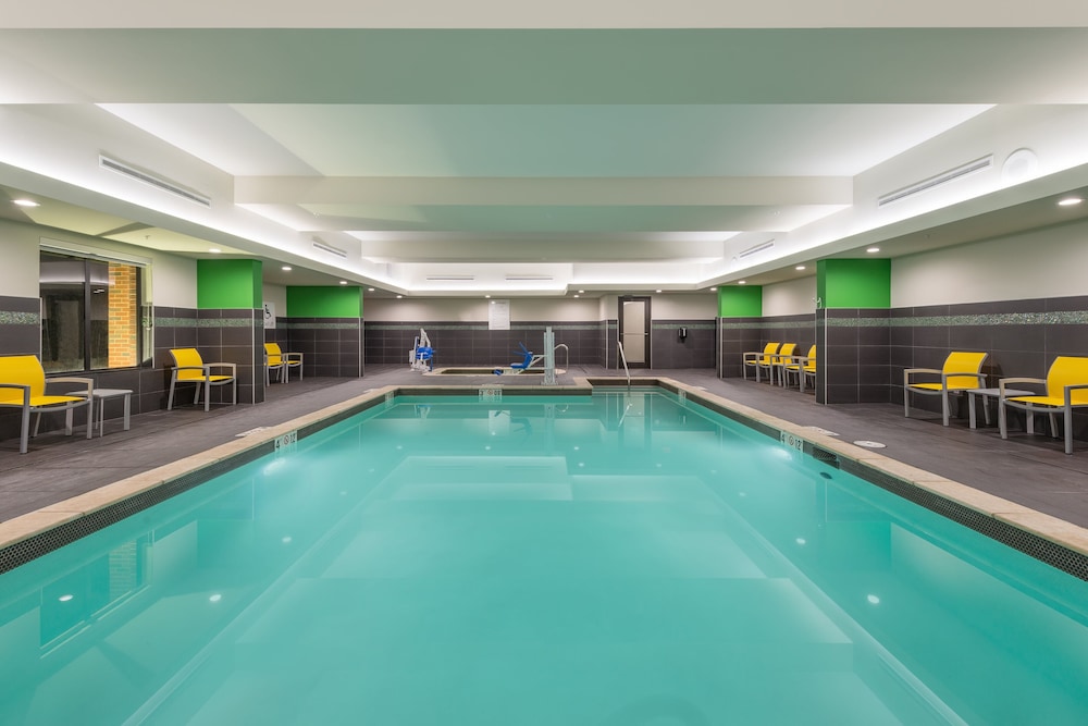 Holiday Inn Express And Suites Norman 24/51