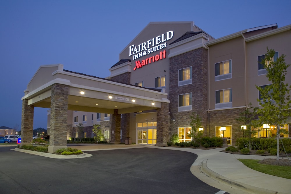 Fairfield Inn Suites By Marriott Montgomery Eastchase Pkwy 3/50
