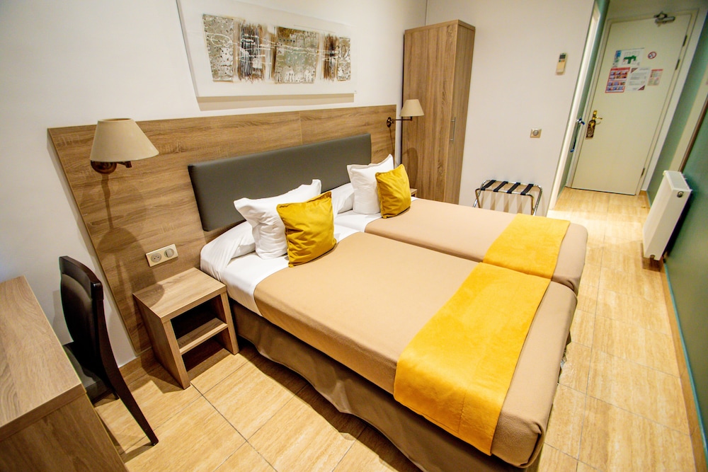 STANDARD, TWIN BEDS