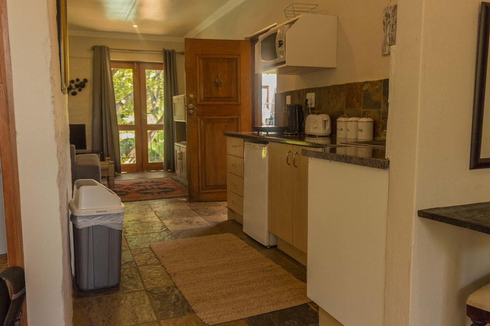 Moonflower Cottages 43/71