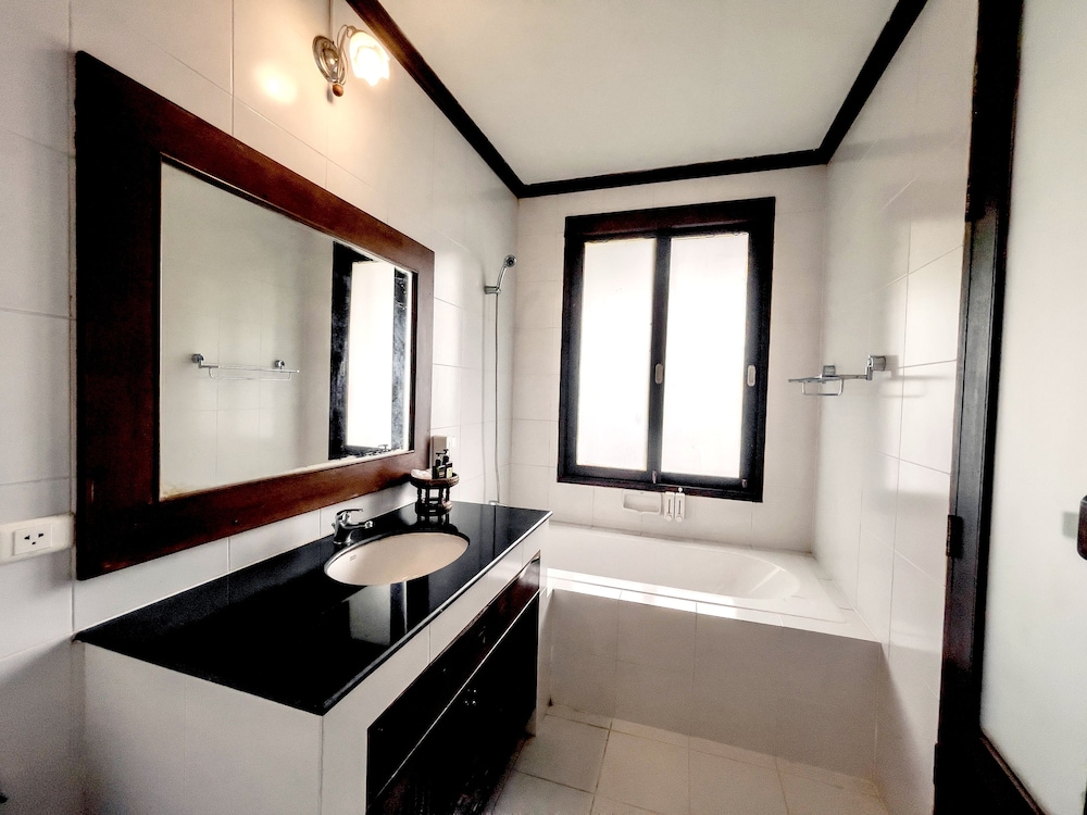 Top, Villa, King Bed, with View، Kooncharaburi Resort & Spa 4/4