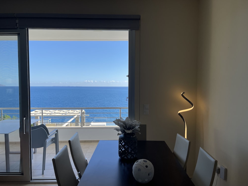 Villa Proistakis 10/34