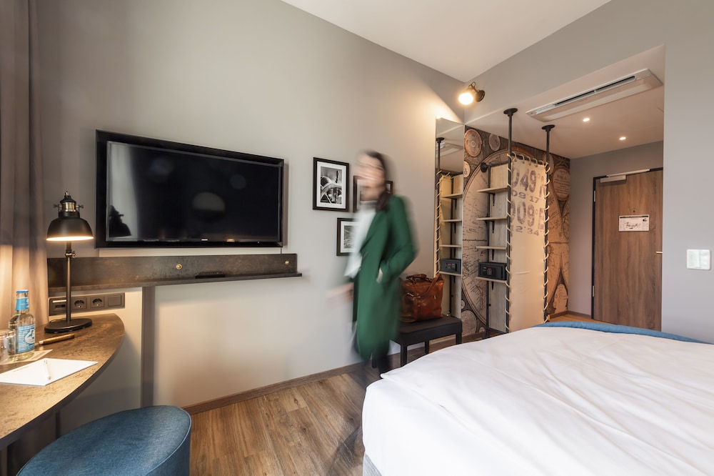 Harbr. Hotel Heilbronn 18/54