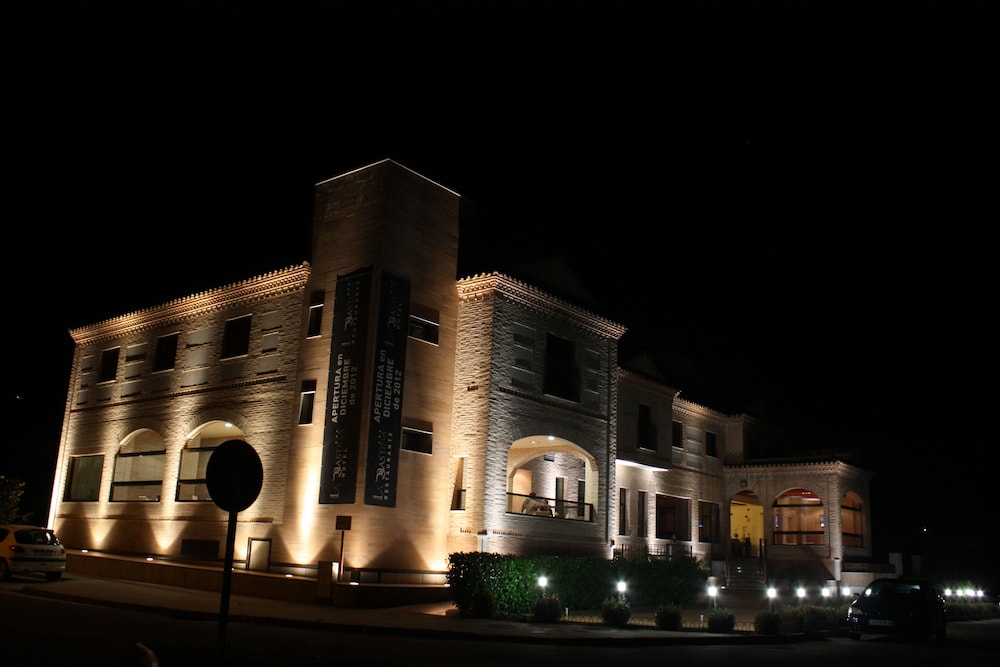 LA BASTIDA HOTEL 1/18