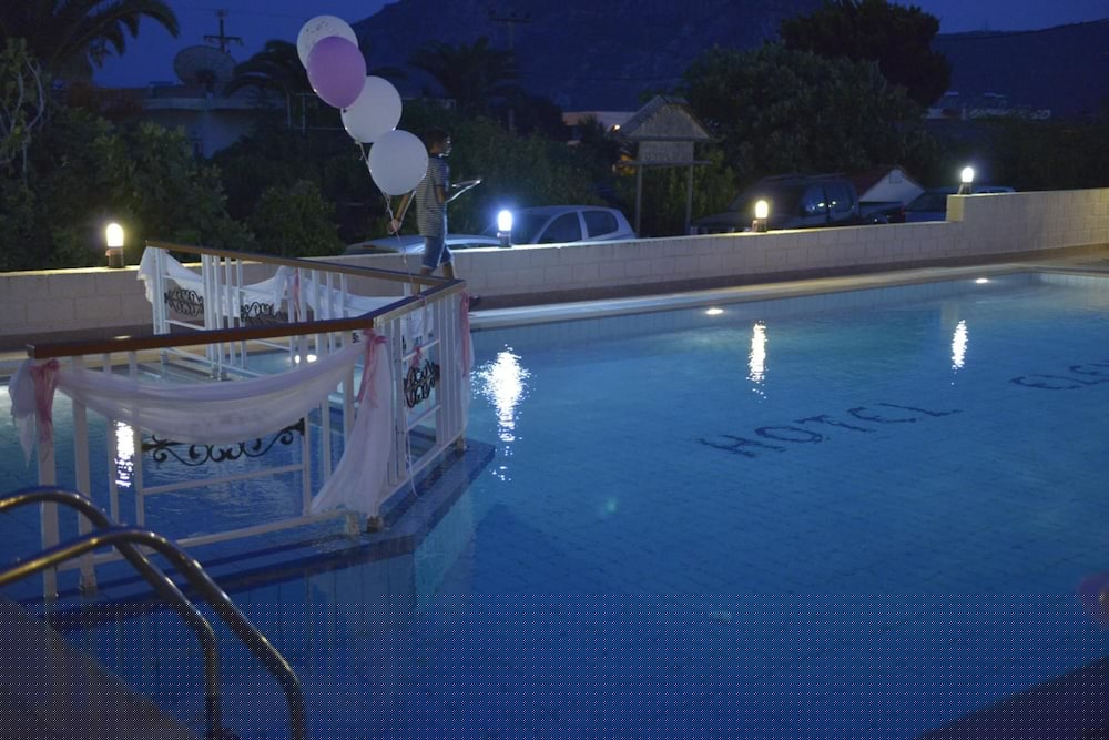 Hotel Eleni 40/40
