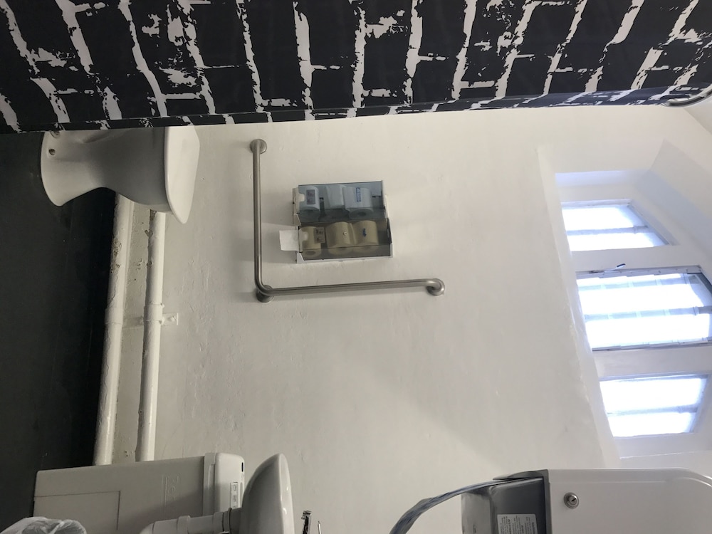 Jailhouse Accommodation 60/73