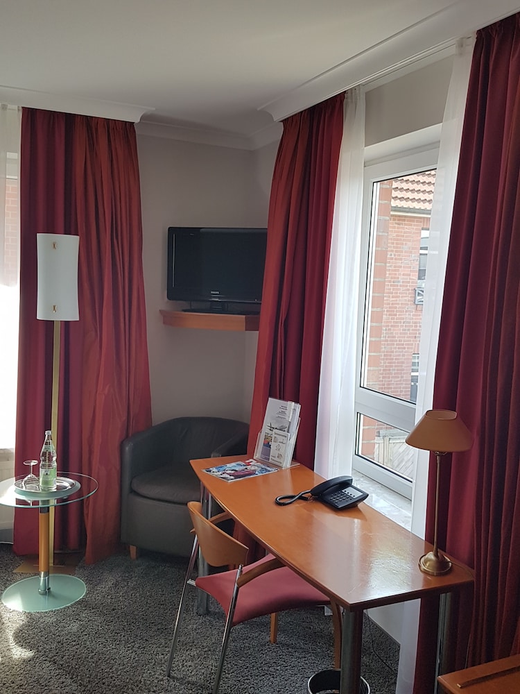 Hotel AM ELBUFER 14/21