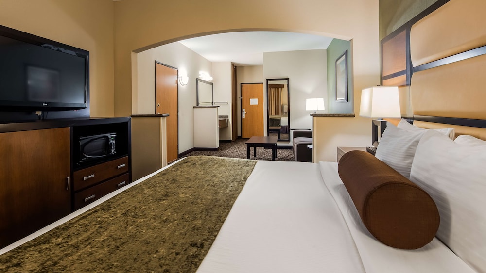 Best Western Plus Vancouver Mall Dr. Hotel & Suites 13/38