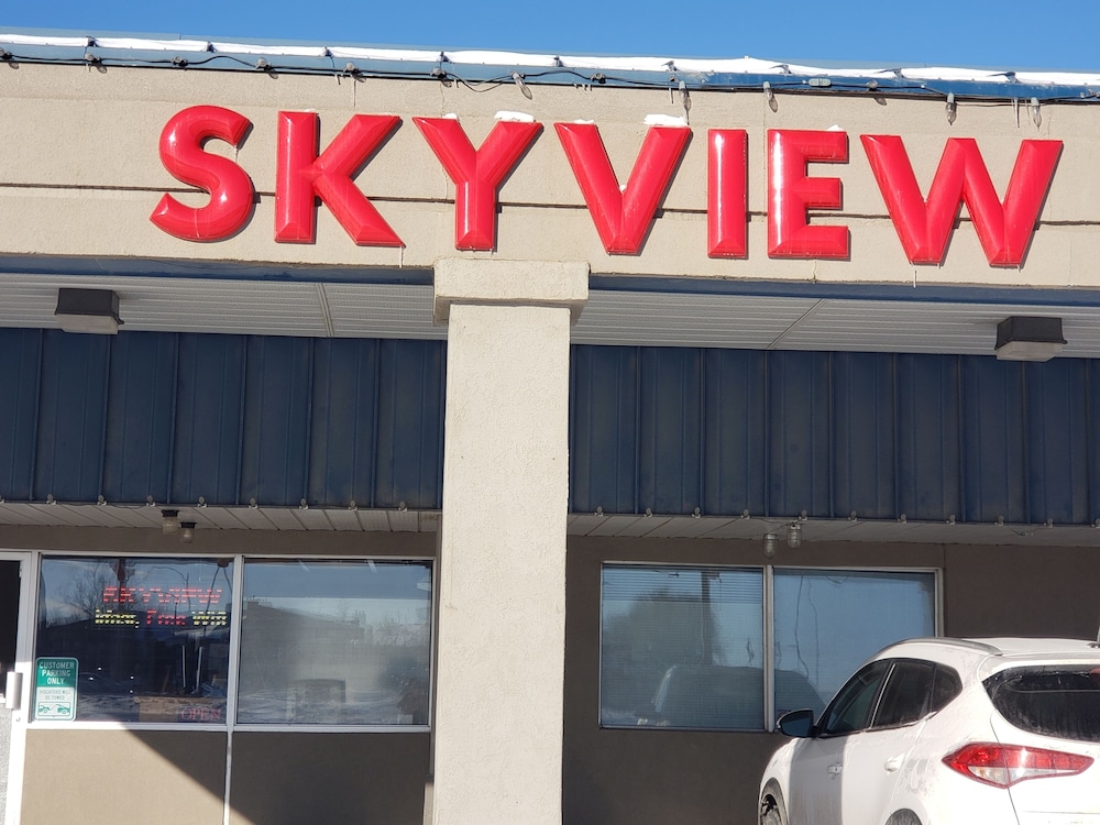 Swift Current Thriftlodge 4/61