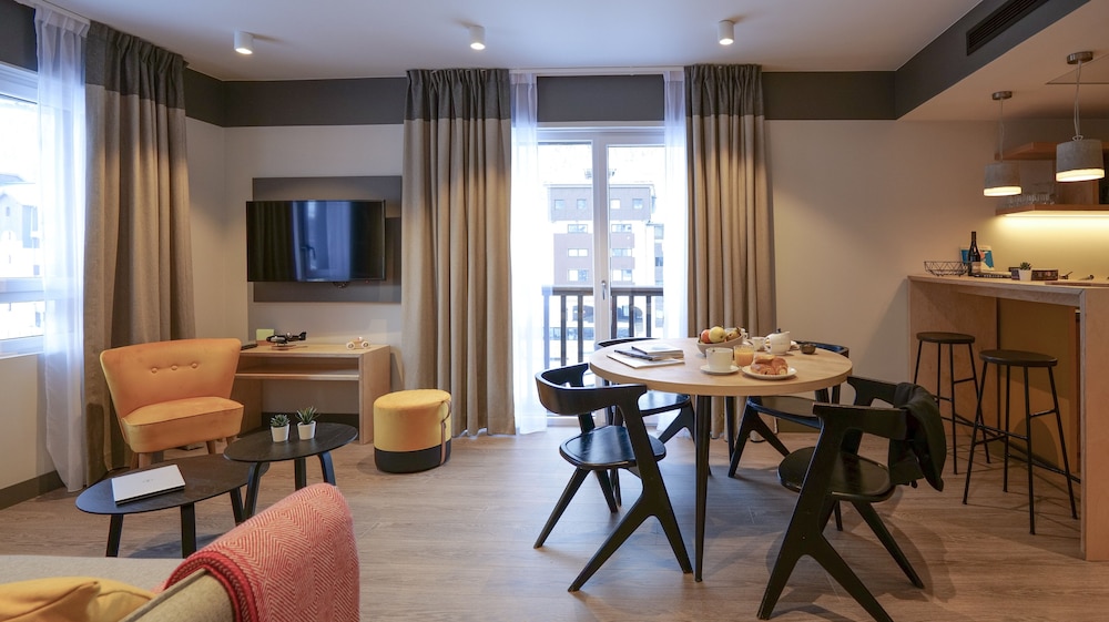 Plan B Hotel - Living Chamonix 43/71