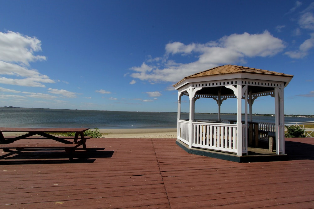 Holiday Inn Express Atlantic City W Pleasantville Ex Comfort Inn Suites West Atlantic City 66/70