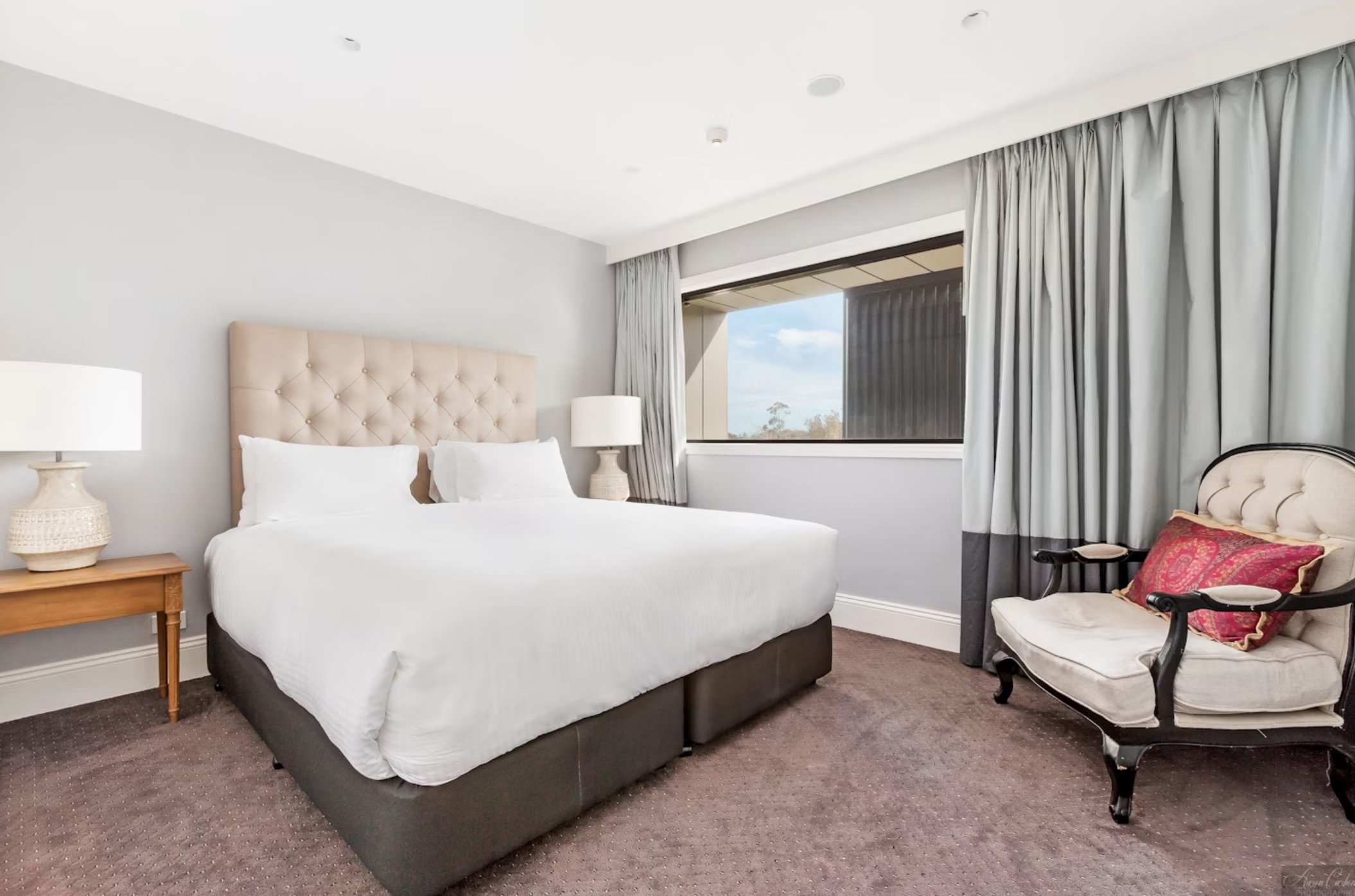 PENTHOUSE SUITE, 3 BEDS