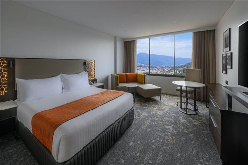 Room, Twin Beds, City Side