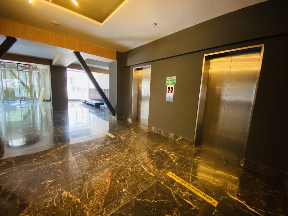Hotel Aparta Suite Continental 42/75