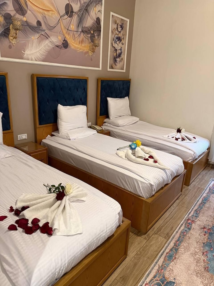 Golden Palace Hotel 15/49