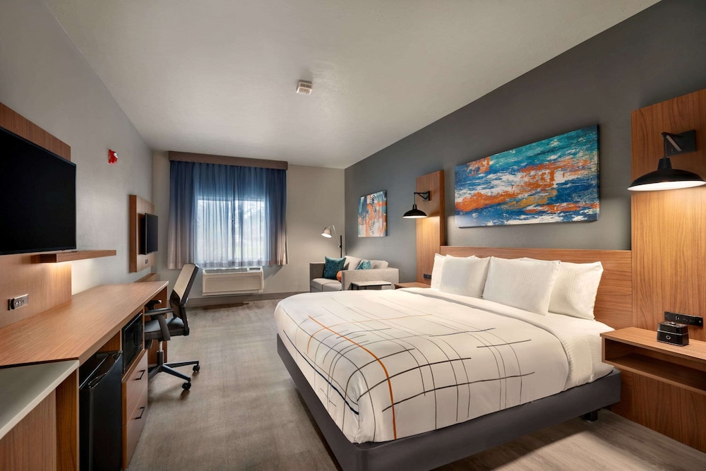 La Quinta Inn And Suites By Wyndham Springfield 9/46