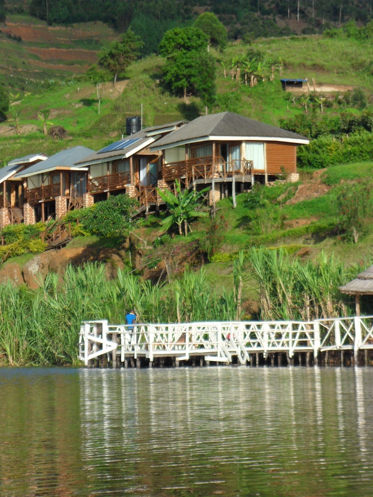 Lake Bunyonyi Rock Resort 35/50