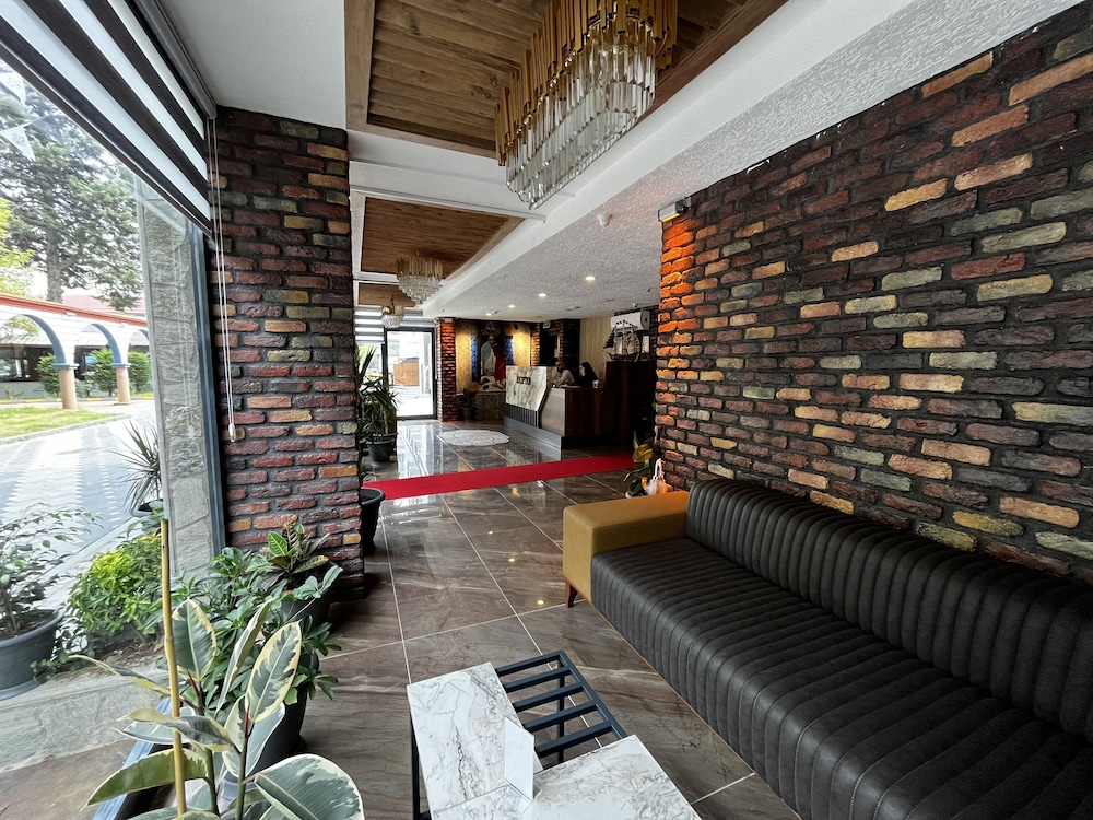 Avni Bey Otel 34/43
