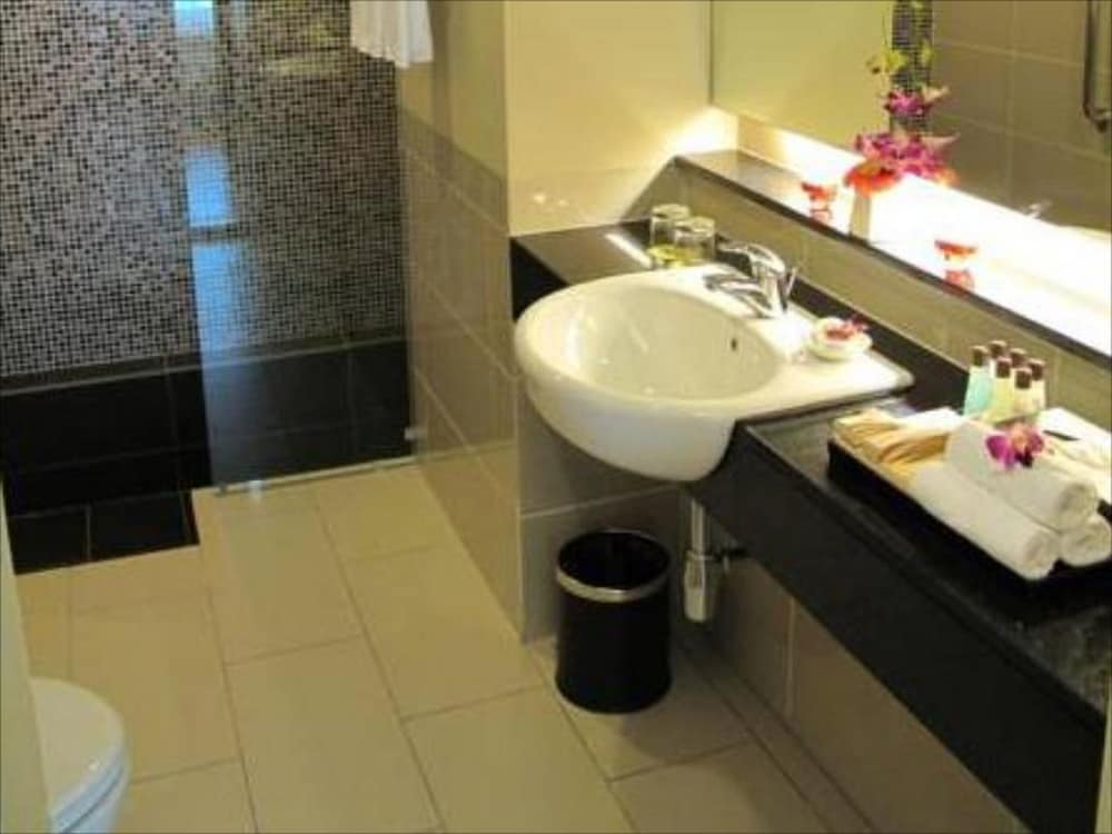 Platinum Suites AT Swiss Garden 44/45