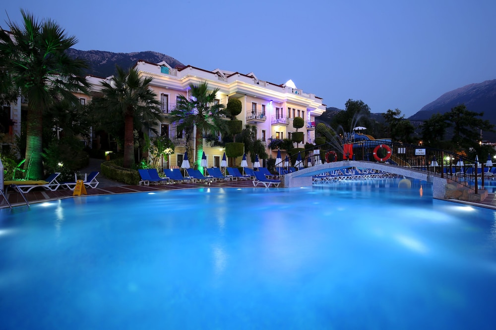 Yel Holiday Resort 28/50