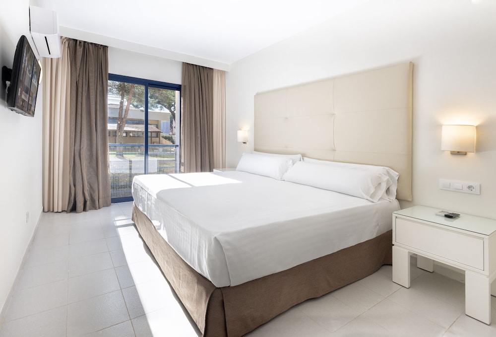2 Bedrooms, Family, Double Bed, Sofa, Sol Sancti Petri 3/10