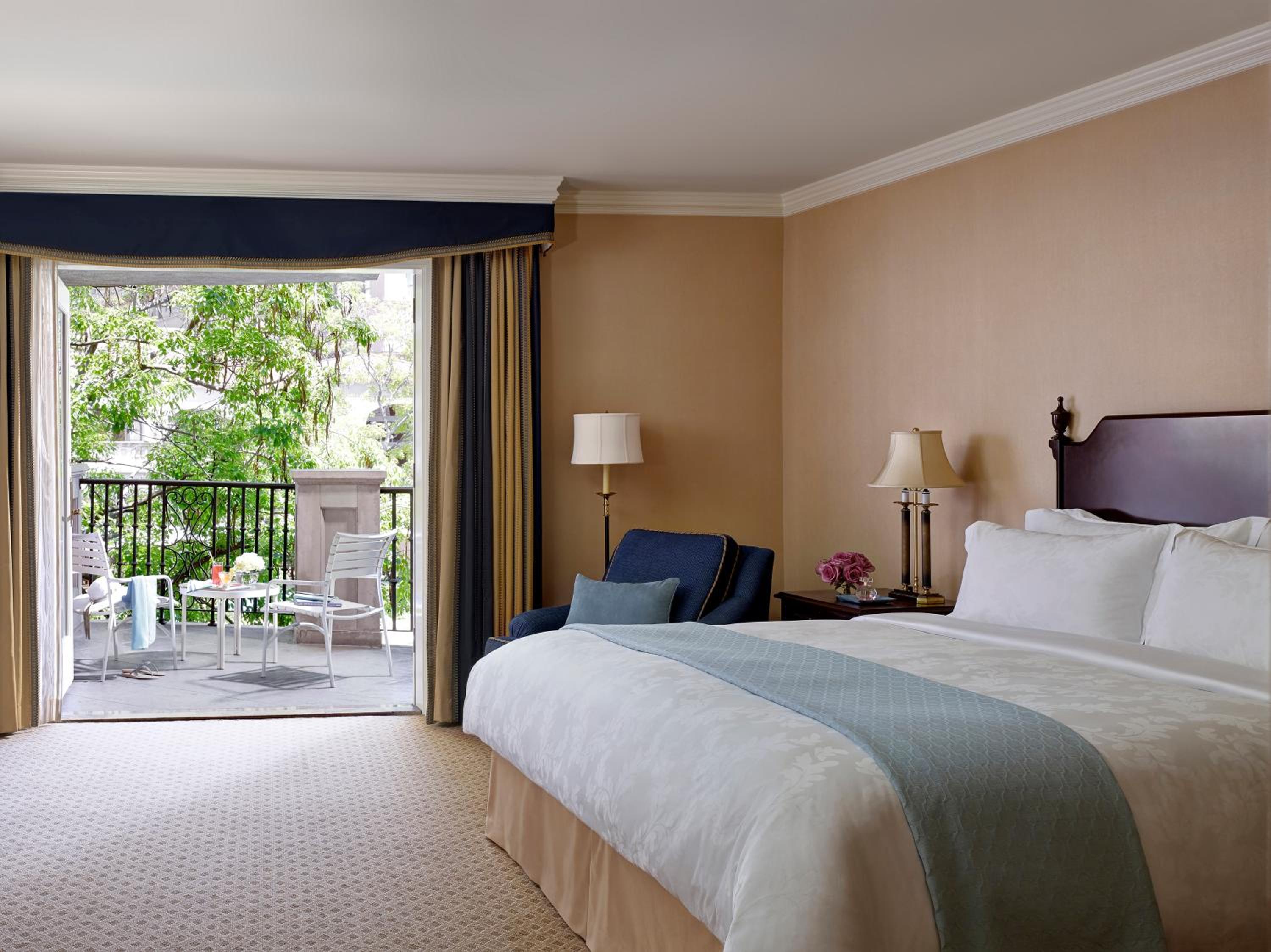 Lanai, King Bed