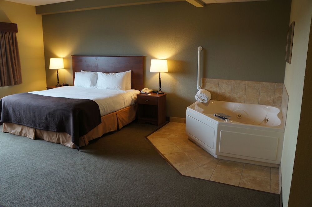 AmericInn by Wyndham Newton 13/48