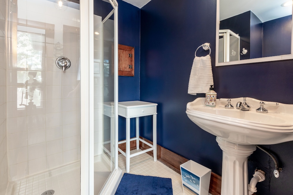 The Butler House Bed and Breakfast 48/50