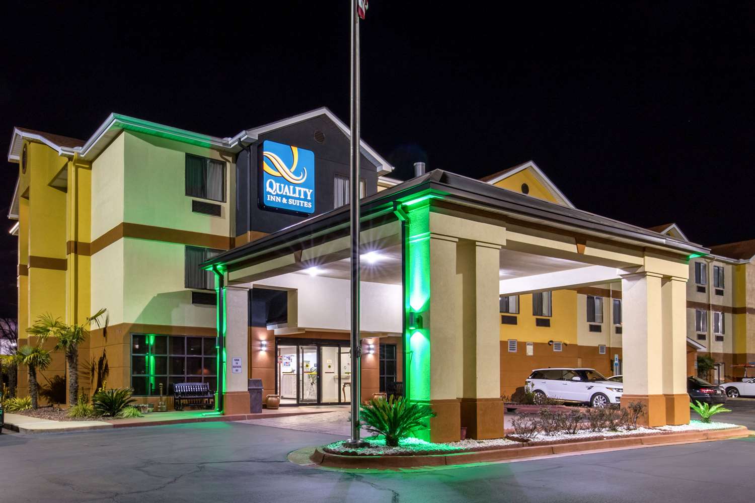 Quality Inn & Suites Montgomery East Carmichael 18/18