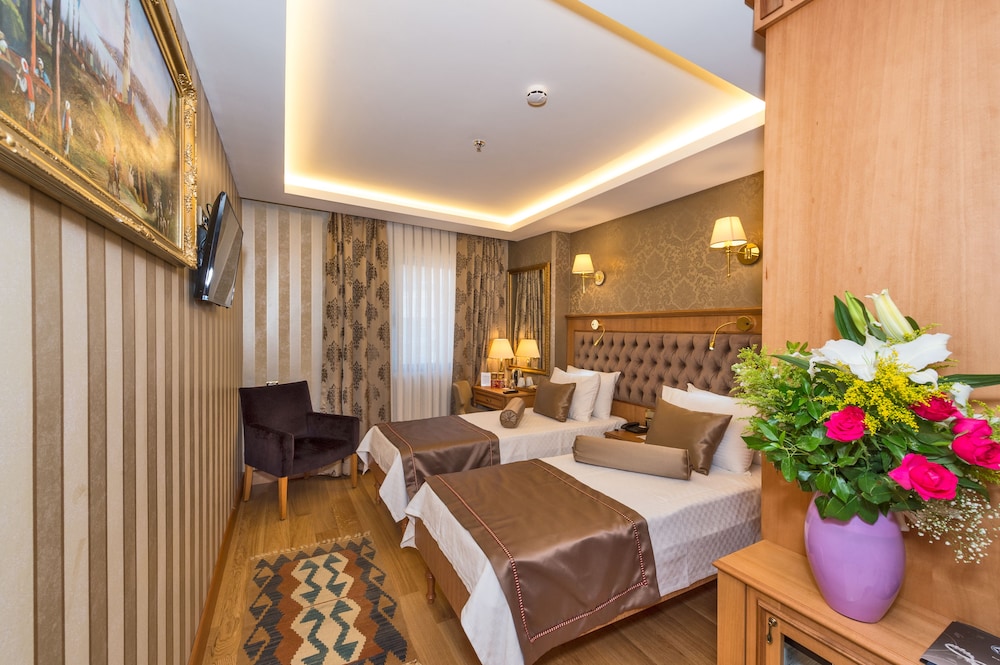 Aprilis Gold Hotel 35/50