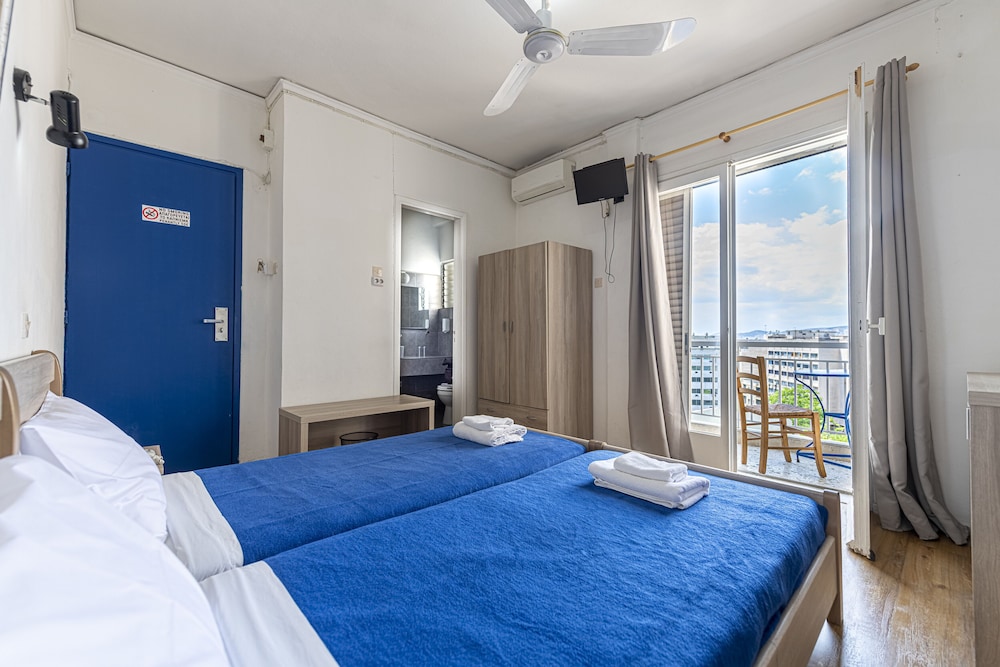 SUPERIOR, DOUBLE OR TWIN BED, PRIVATE BATHROOM