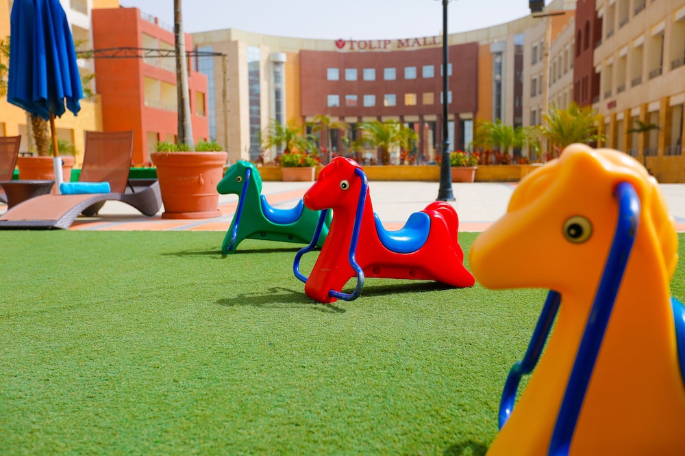 Tolip Family Park Hotel 70/74