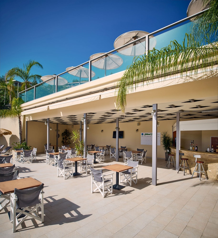 Altura Hotel Zakynthos 44/52