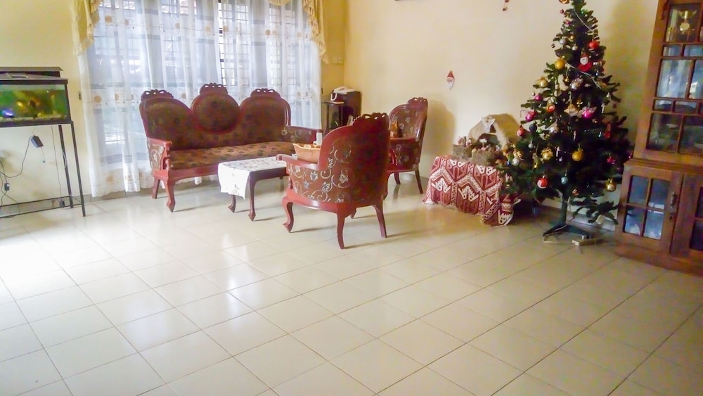 Randi Homestay 15/23