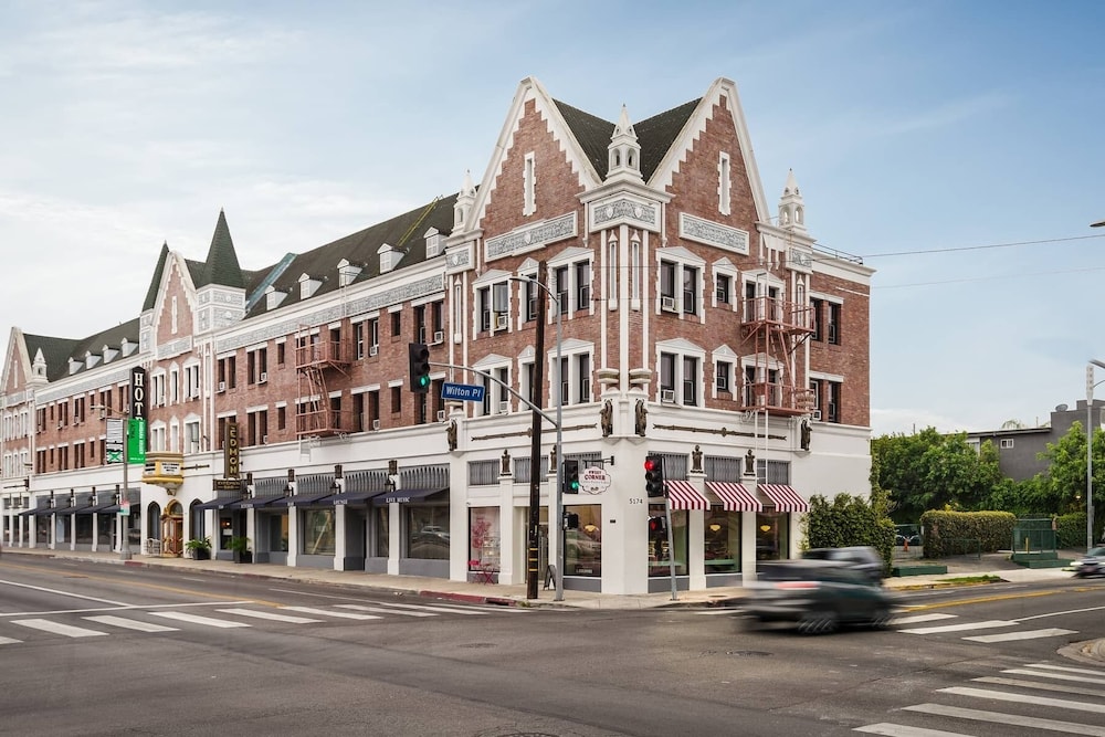 Hollywood Historic Hotel 4/50