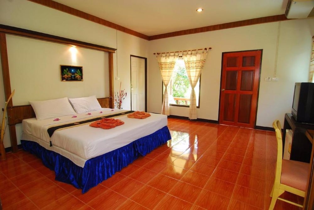 Lanta Nice Beach Resort 28/69