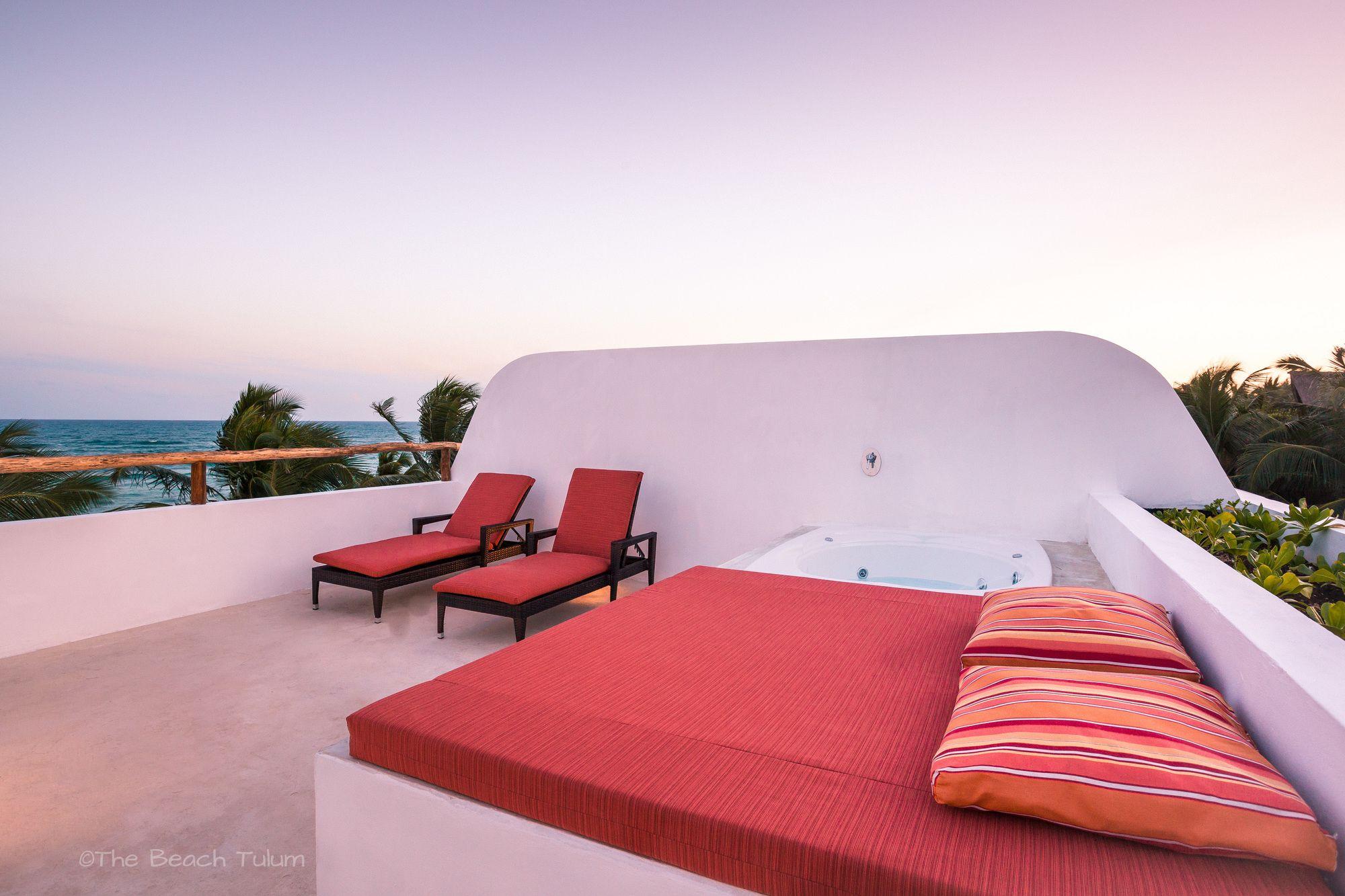 Roof Top, Hot Tub