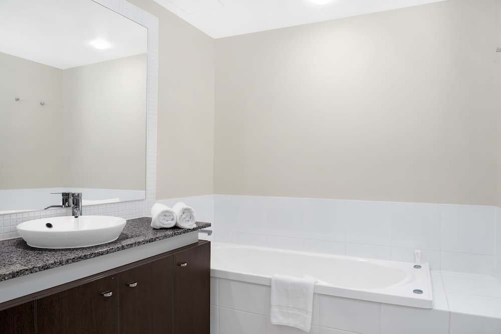 Pelican Waters Resort 15/68