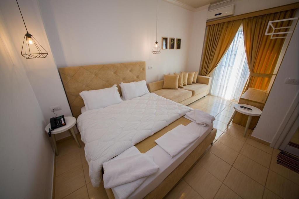 Superior, Double Bed, Balcony