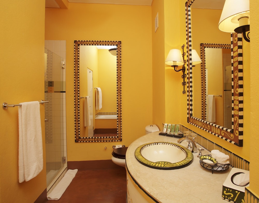 Avani Victoria Falls Resort 50/50