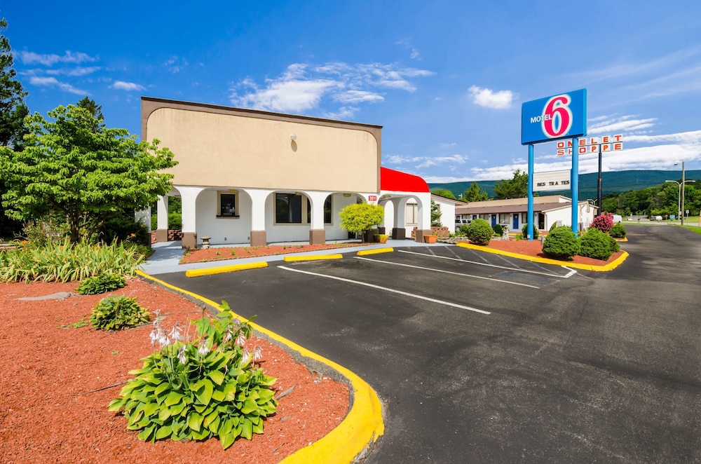Motel6 Salem, VA 47/52