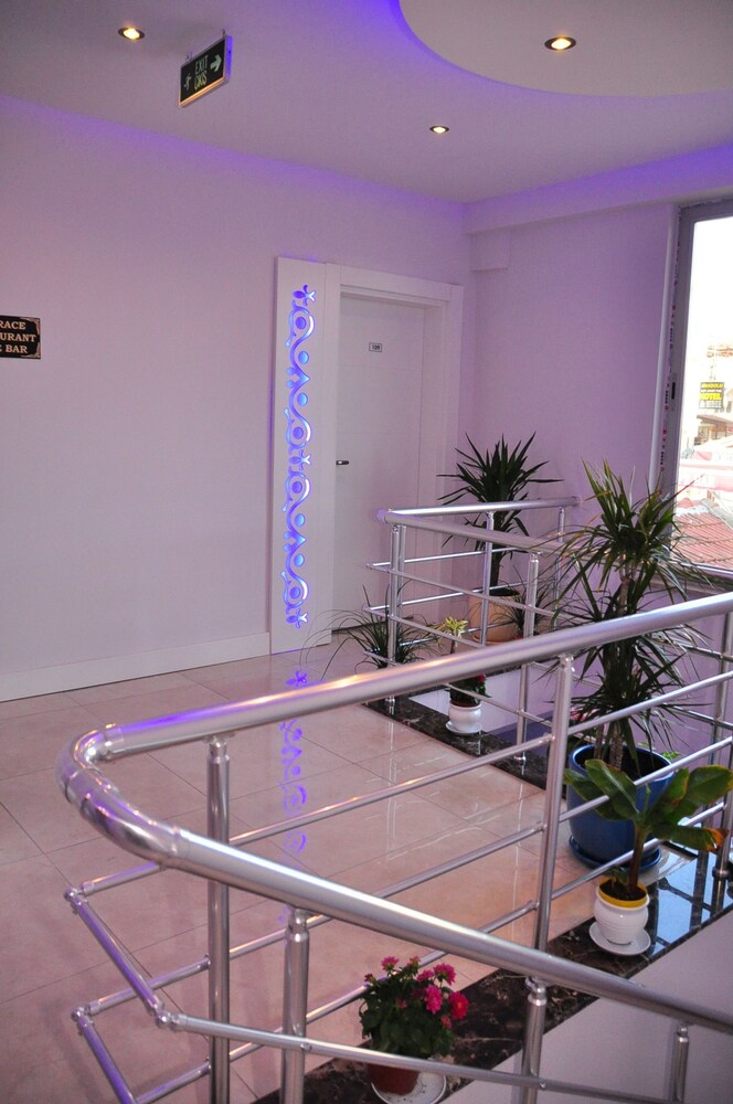 Aura Boutique Hotel 36/49