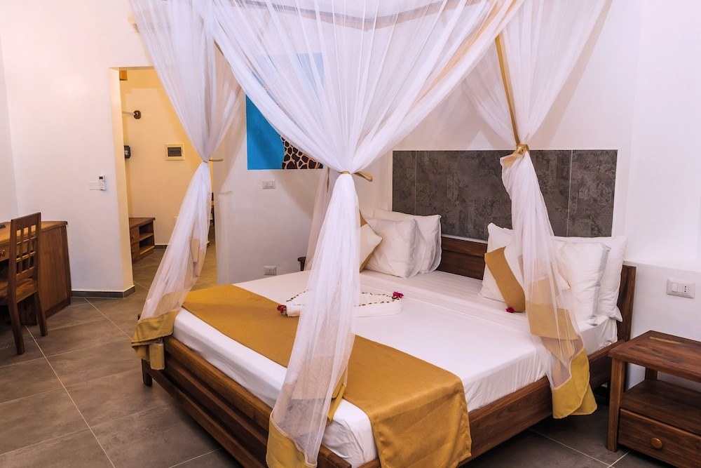 SBH Kilindini Resort 24/40